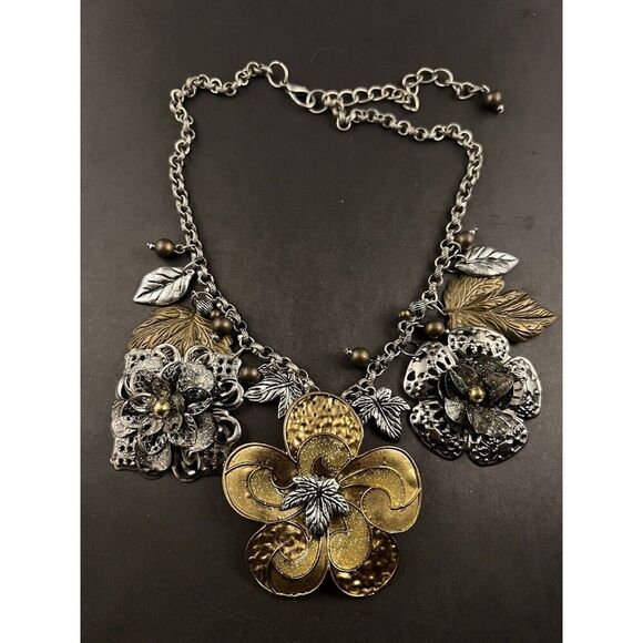 Flower Cottage Gold Tone Floral Egyptian Statement Necklace Cosplay Grandma - Picture 2 of 7